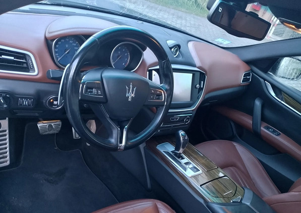 Maserati Ghibli cena 98900 przebieg: 100000, rok produkcji 2014 z Katowice małe 326